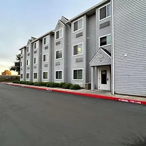 https://super-8-sacramento-airport.bestsacramentohotels.com